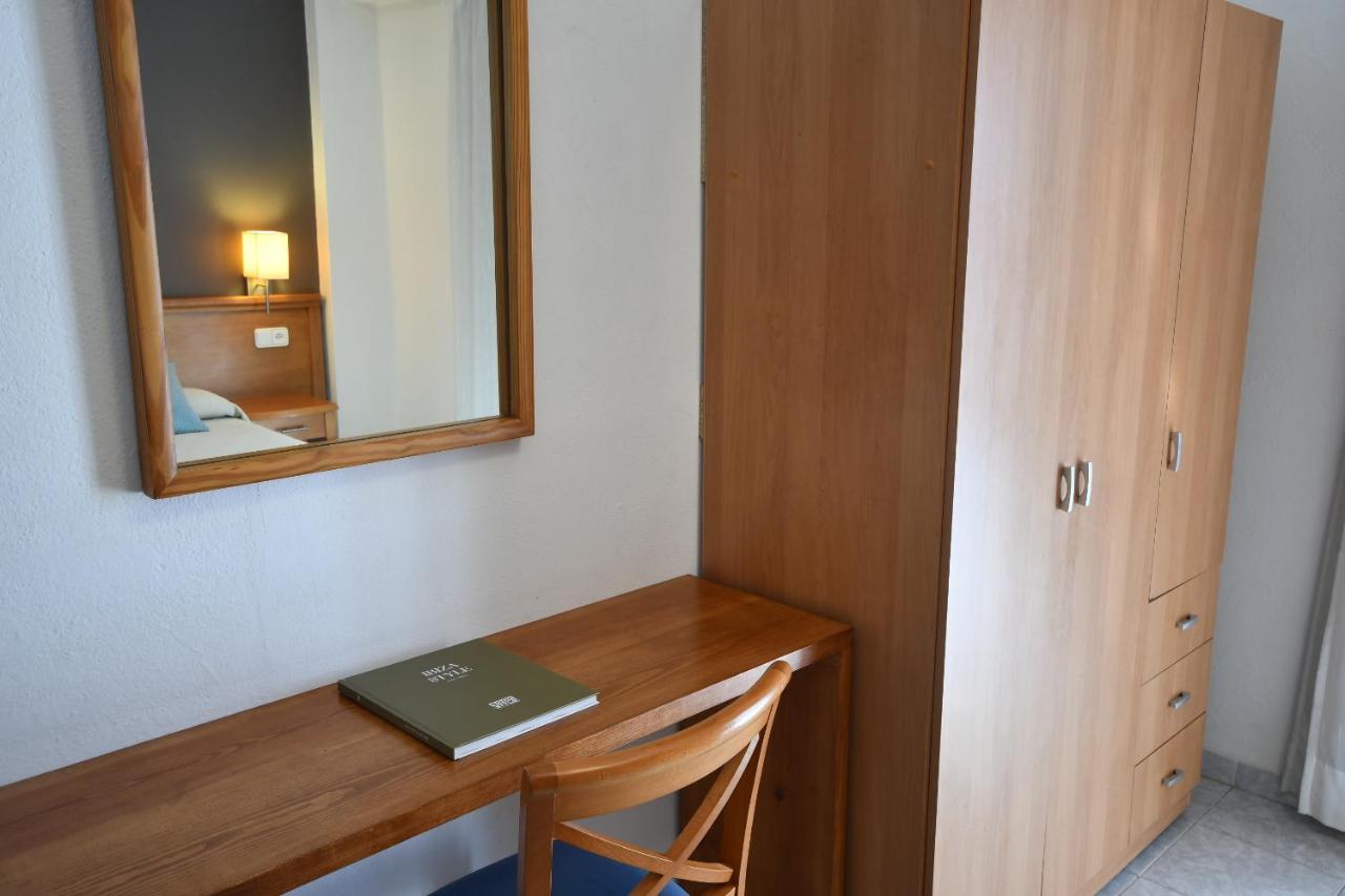 Hostal Mallorca سان أنطونيو المظهر الخارجي الصورة